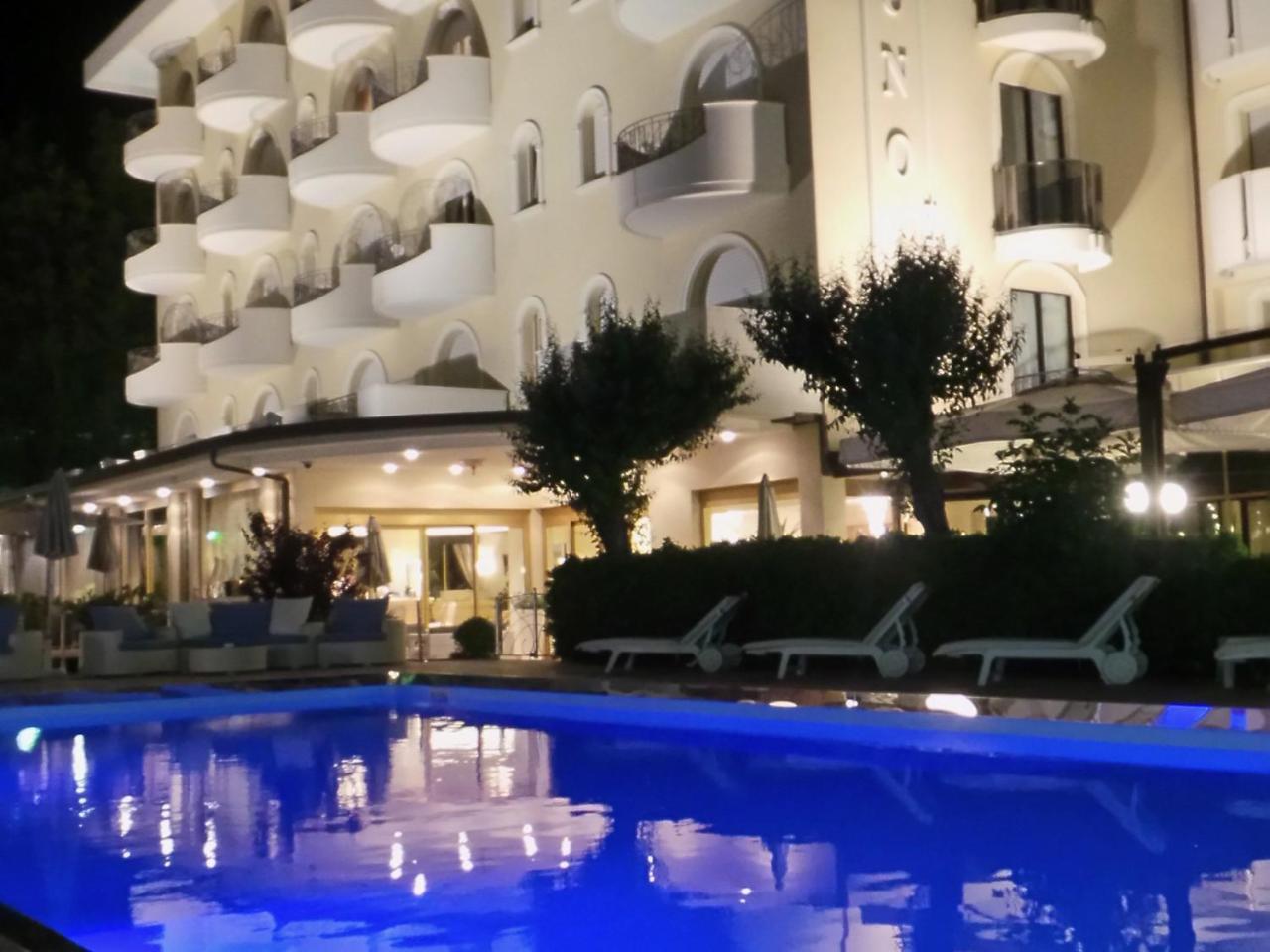 Hotel Nettuno تّشيرفييا المظهر الخارجي الصورة