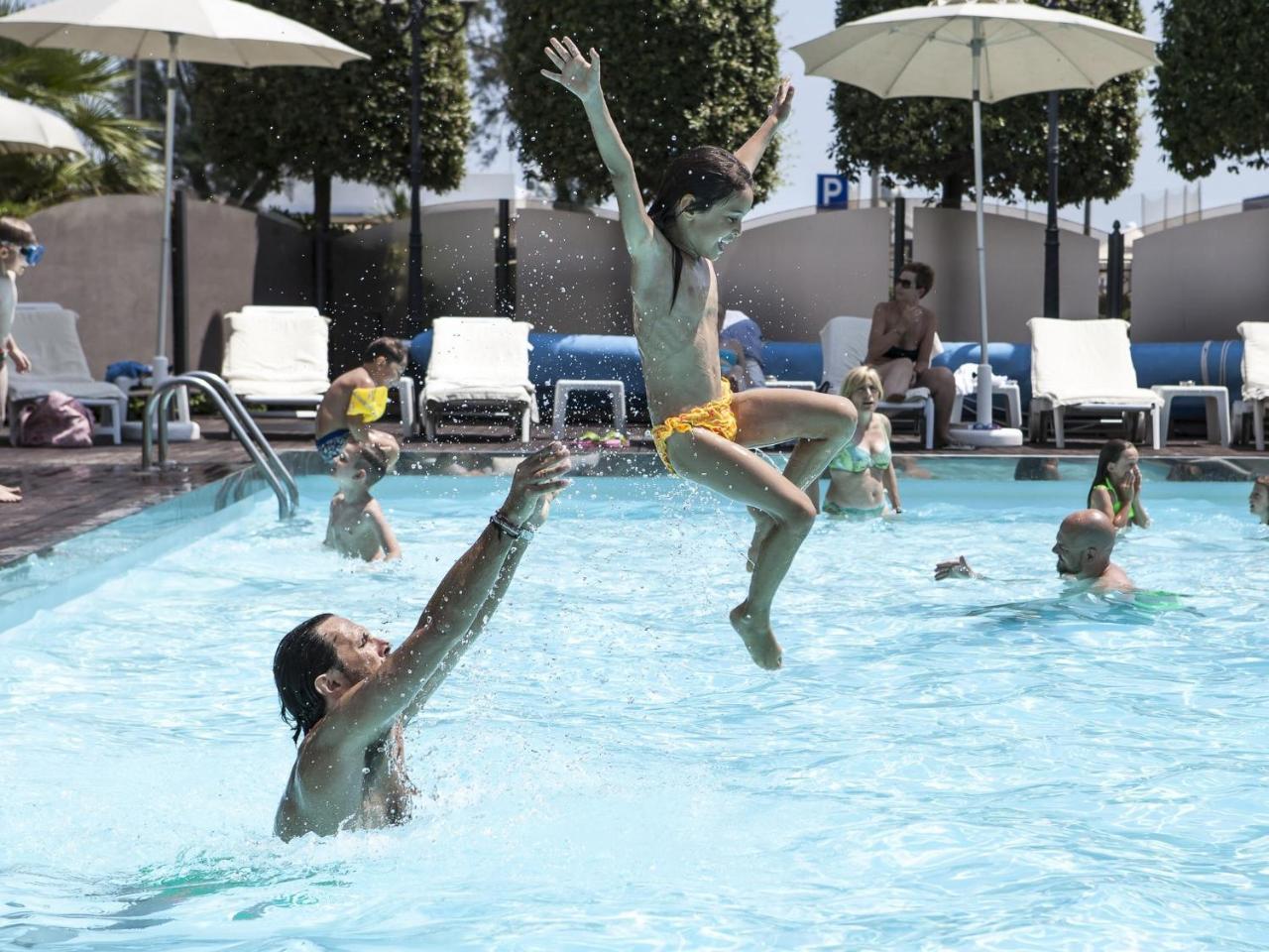 Hotel Nettuno تّشيرفييا المظهر الخارجي الصورة