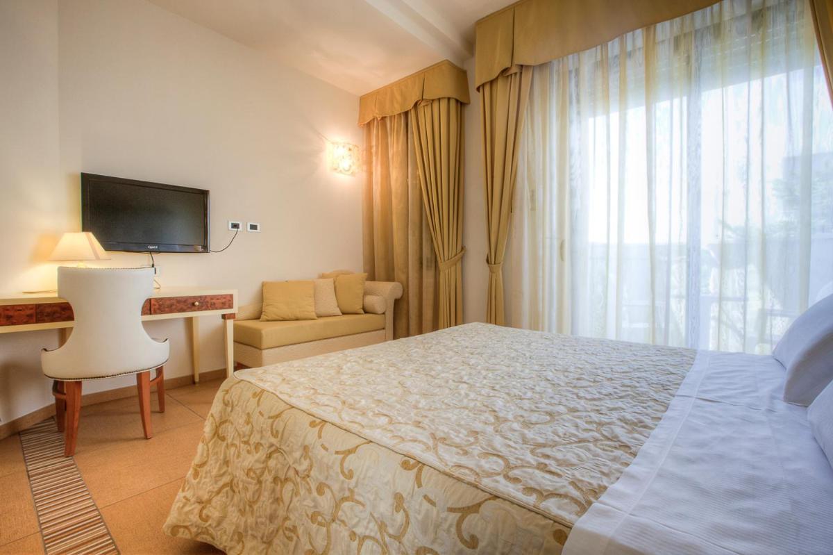 Hotel Nettuno تّشيرفييا المظهر الخارجي الصورة